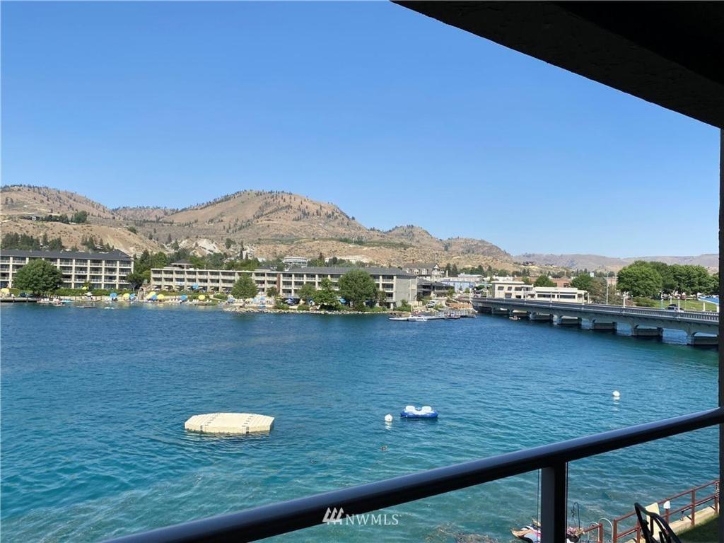 Grandview Lake Chelan- Waterfront View, Pool, Hot Tub, Golf, 1 Min To Downtown المظهر الخارجي الصورة