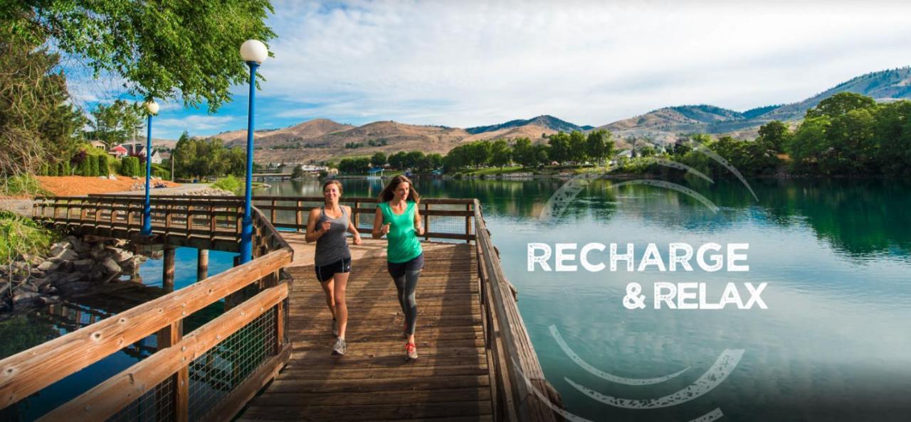 Grandview Lake Chelan- Waterfront View, Pool, Hot Tub, Golf, 1 Min To Downtown المظهر الخارجي الصورة